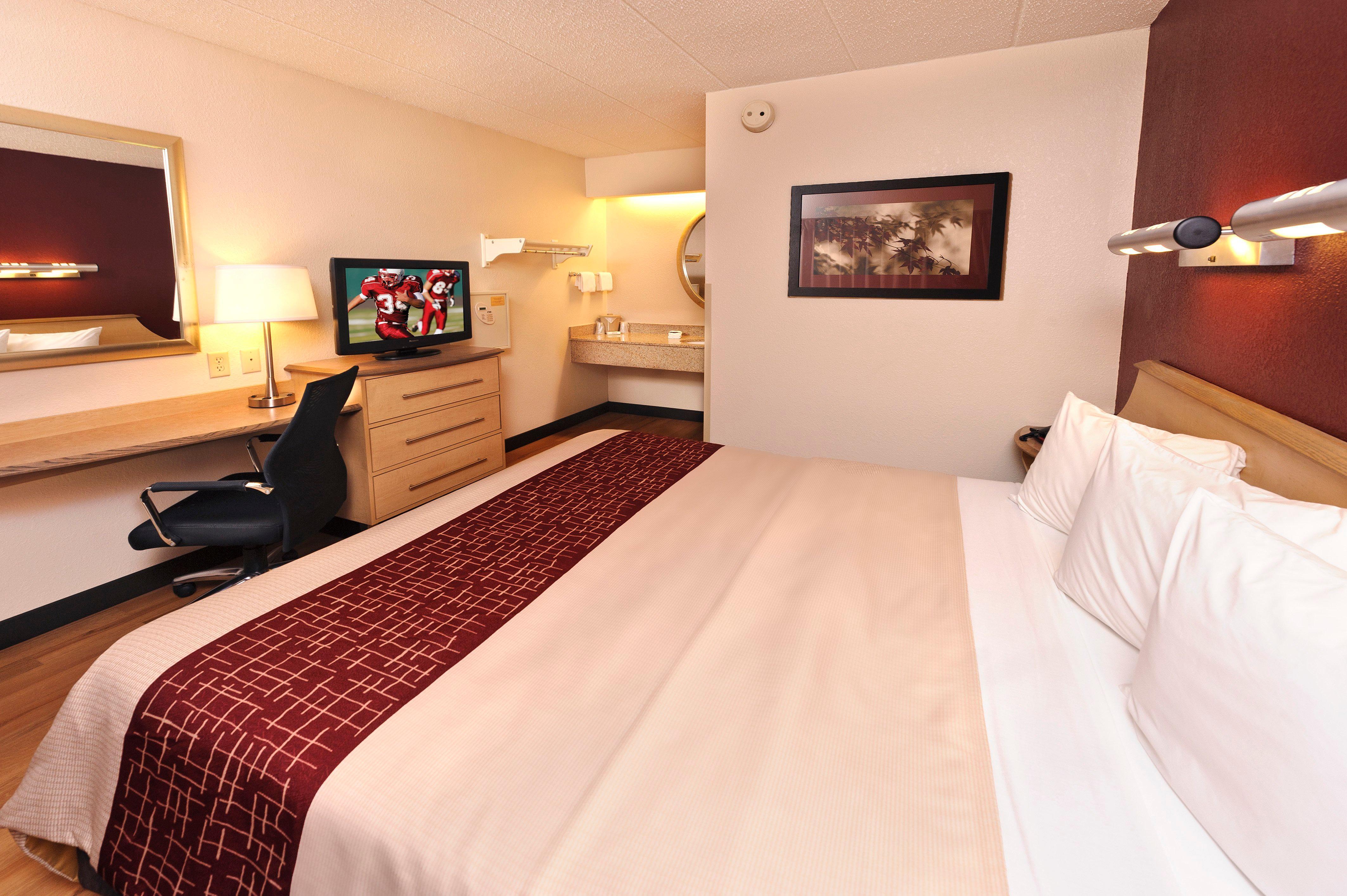 Red Roof Inn Huntington Barboursville Exterior photo