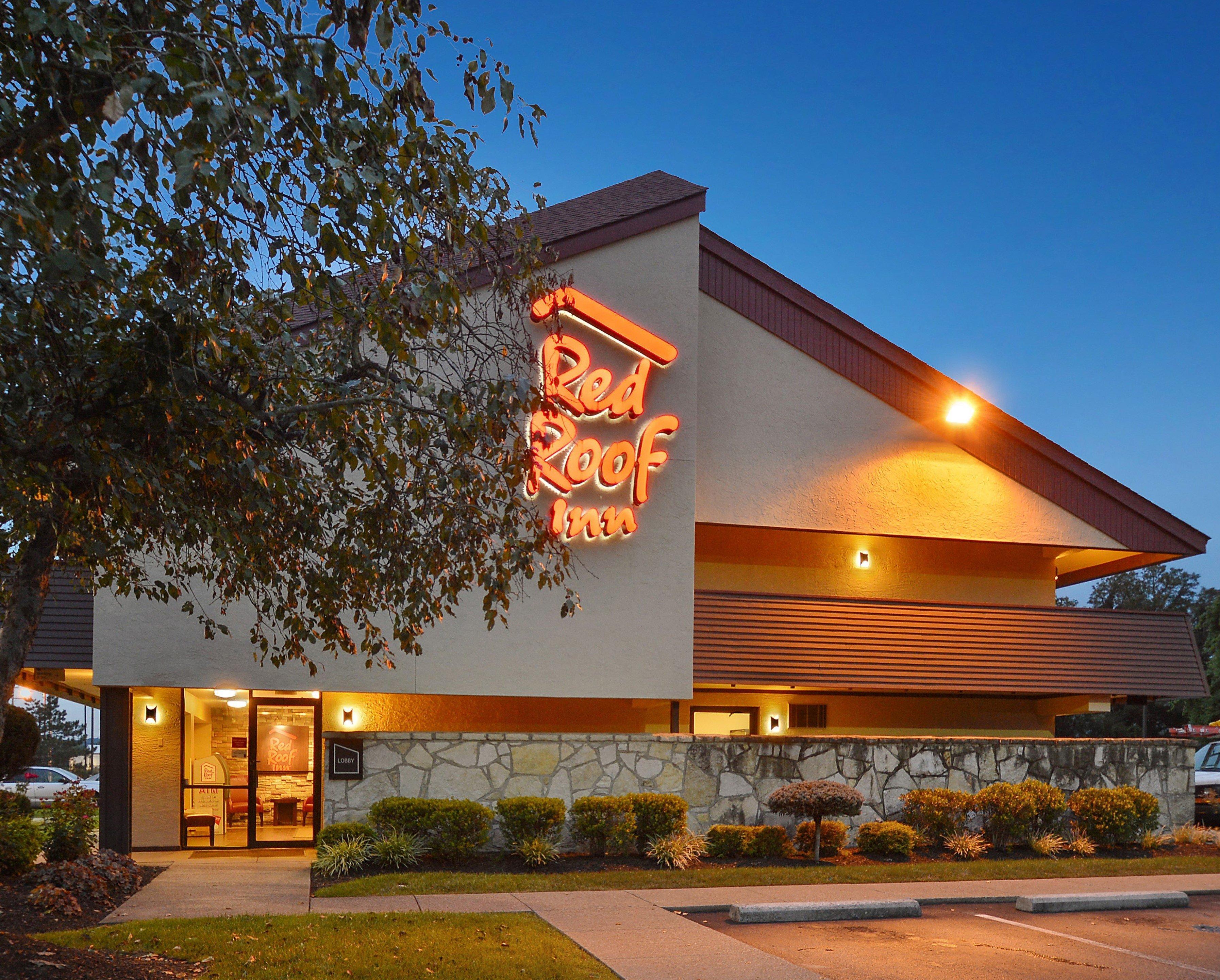 Red Roof Inn Huntington Barboursville Exterior photo